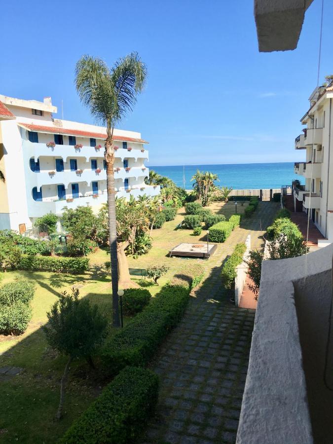 Apartament Baia Degli Dei - Living La Nike Giardini-Naxos Zewnętrze zdjęcie