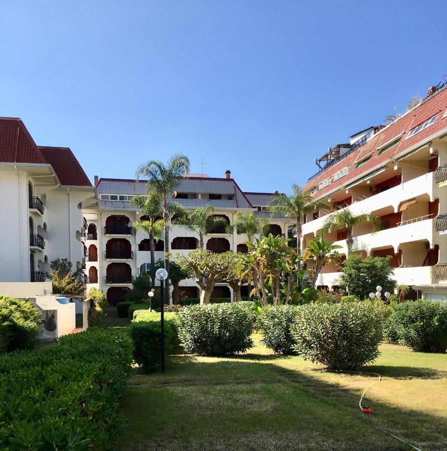 Apartament Baia Degli Dei - Living La Nike Giardini-Naxos Zewnętrze zdjęcie