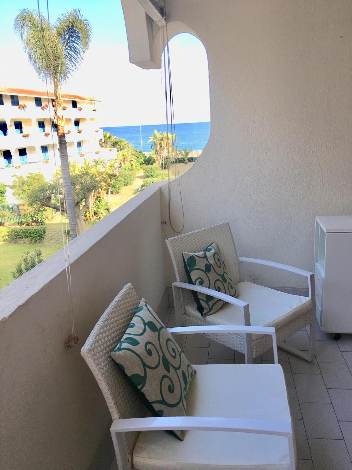 Apartament Baia Degli Dei - Living La Nike Giardini-Naxos Zewnętrze zdjęcie